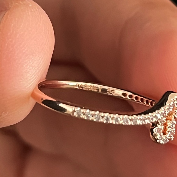 Brand new pandora  Heart Ring - Picture 4 of 4